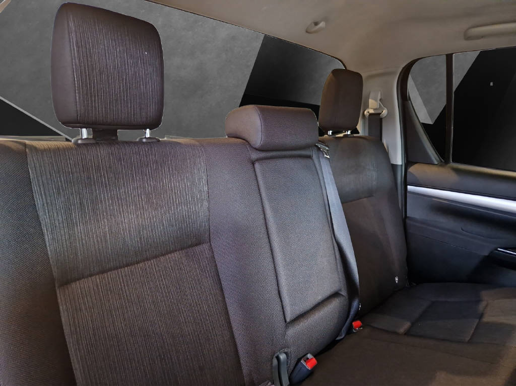 TOYOTA Hilux Double Cab.-Pick-up 2.8 48038/004-image-12
