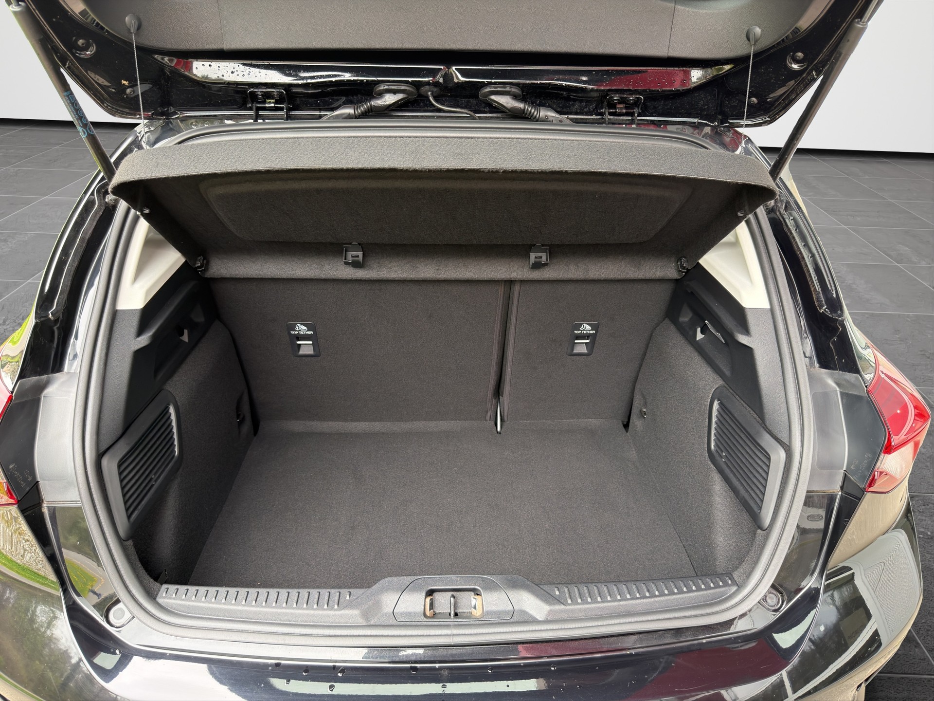 FORD Focus 1.0 MHEV Cool Connect Automatic-image-12