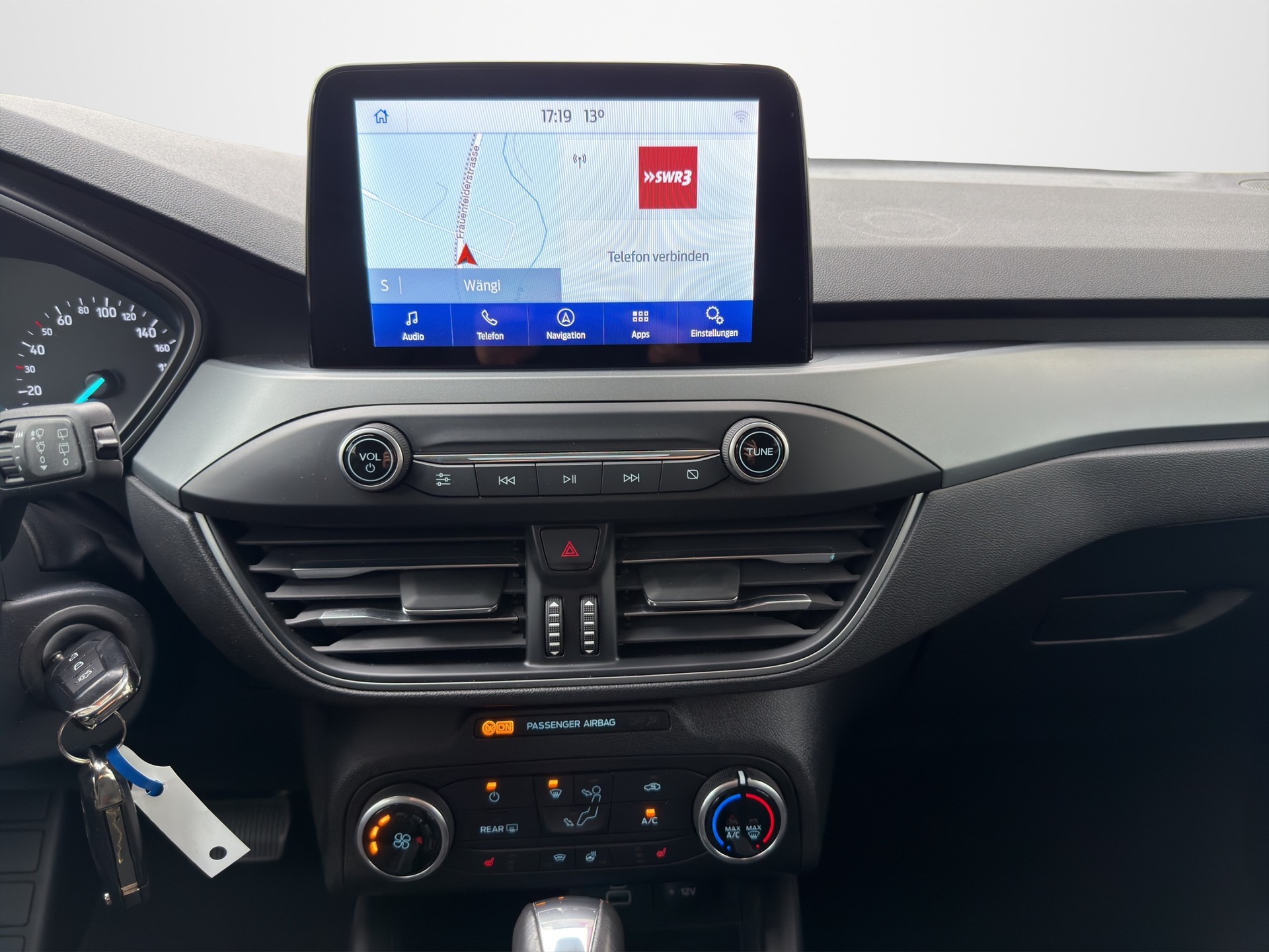 FORD Focus 1.0 MHEV Cool Connect Automatic-image-11