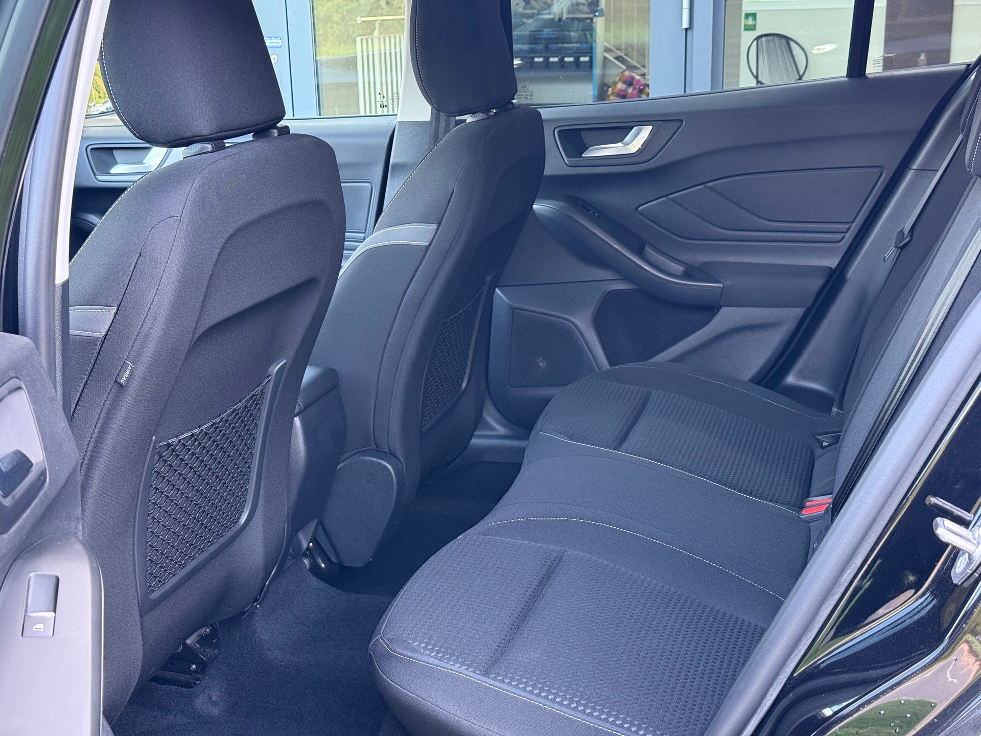 FORD Focus 1.0 MHEV Cool Connect Automat LEASING AB 233.80 CHF / MONAT-image-8