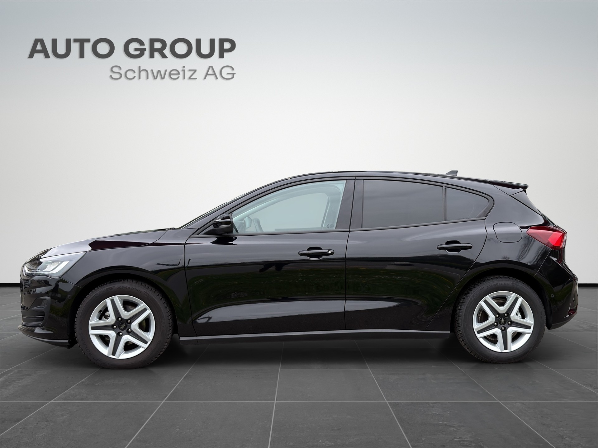 FORD Focus 1.0 MHEV Cool Connect Automatic-showroom-element-1