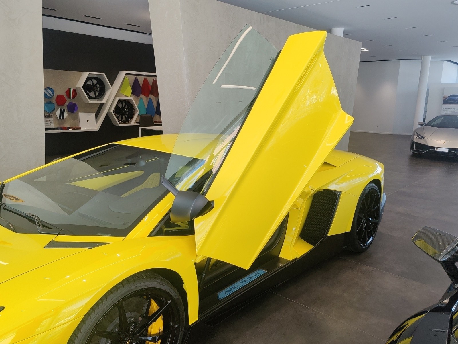 LAMBORGHINI Aventador 6.5 LP720 50° Anniversario-image-11