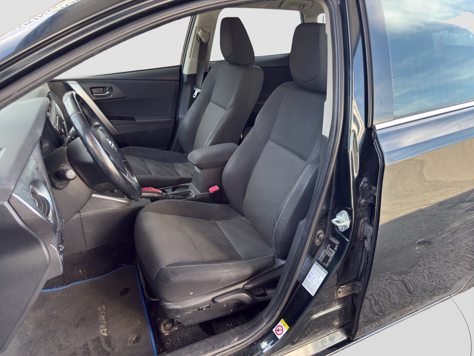 TOYOTA Auris 1.8 16V HSD Linea Sol-image-12