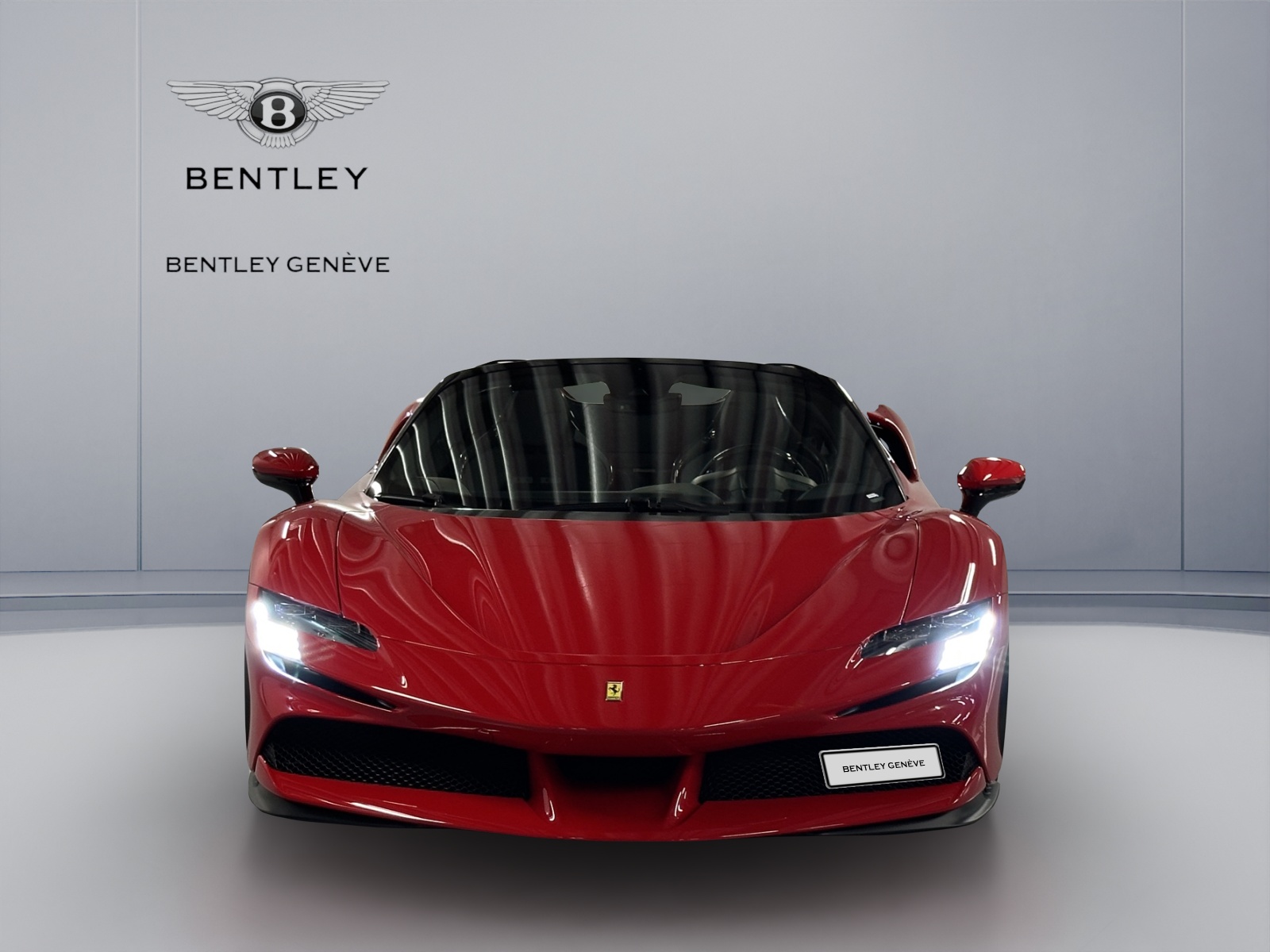 FERRARI SF90 Spider-showroom-element-1