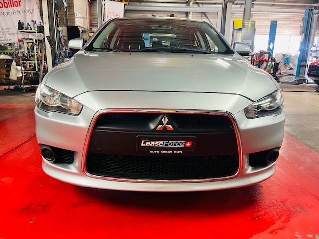 MITSUBISHI Lancer Sportback 1.8 Intense CVT-image-6