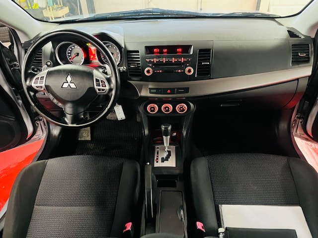 MITSUBISHI Lancer Sportback 1.8 Intense CVT-image-11