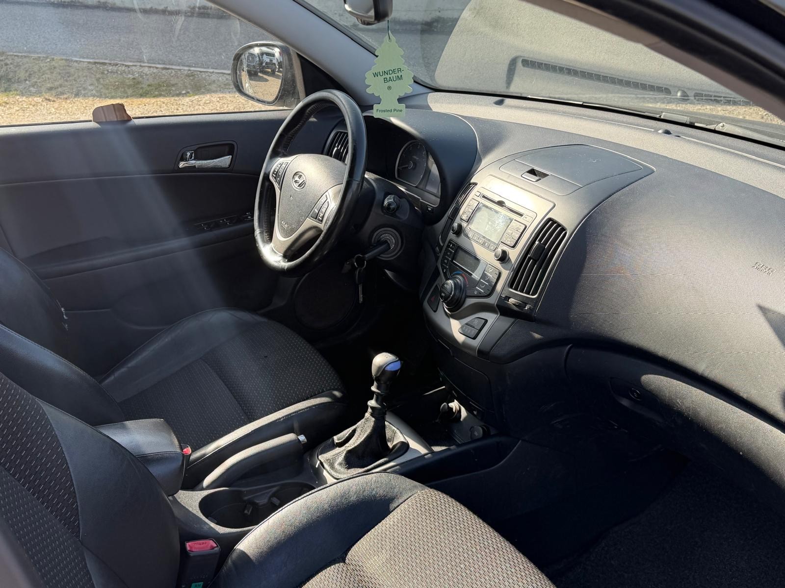 HYUNDAI i30 2.0 CRDi-image-7