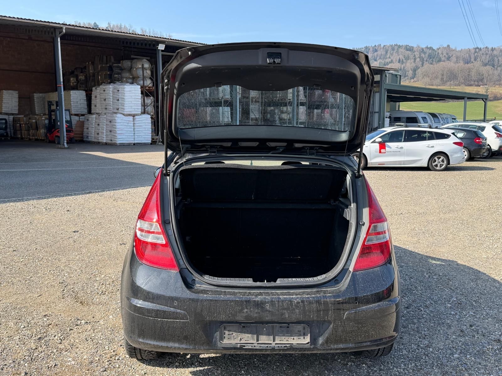HYUNDAI i30 2.0 CRDi-image-13