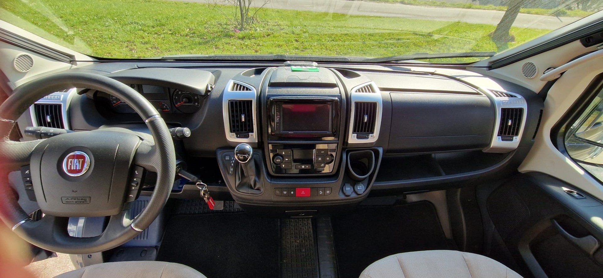 CARTHAGO Malibu Van 640 LE-image-2