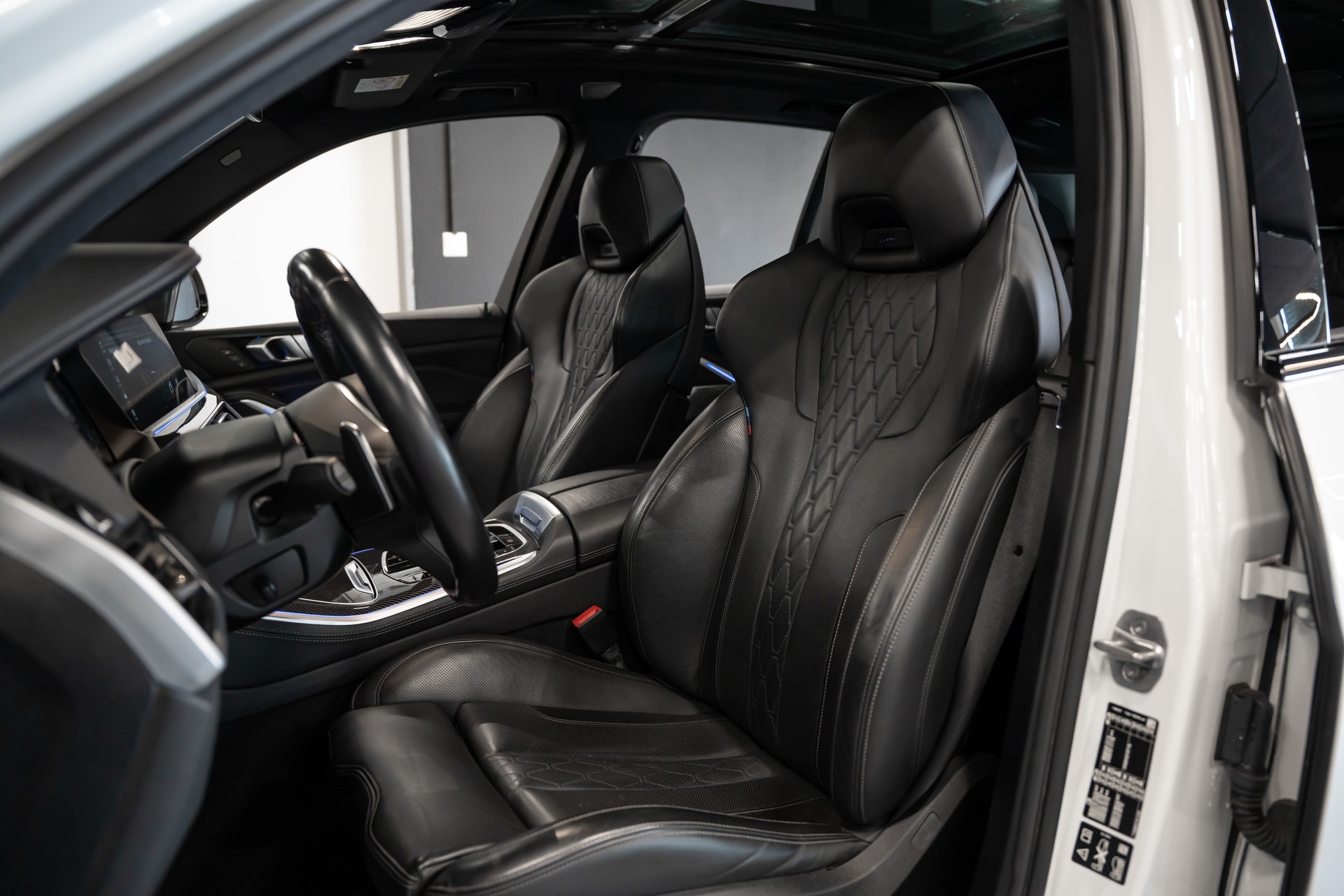 BMW X5 xDrive 40d M Sport / CH Auto / Werksgarantie / Vollausstattung / Schiebedach / Lenkradheizung / Thermoelectric-image-9