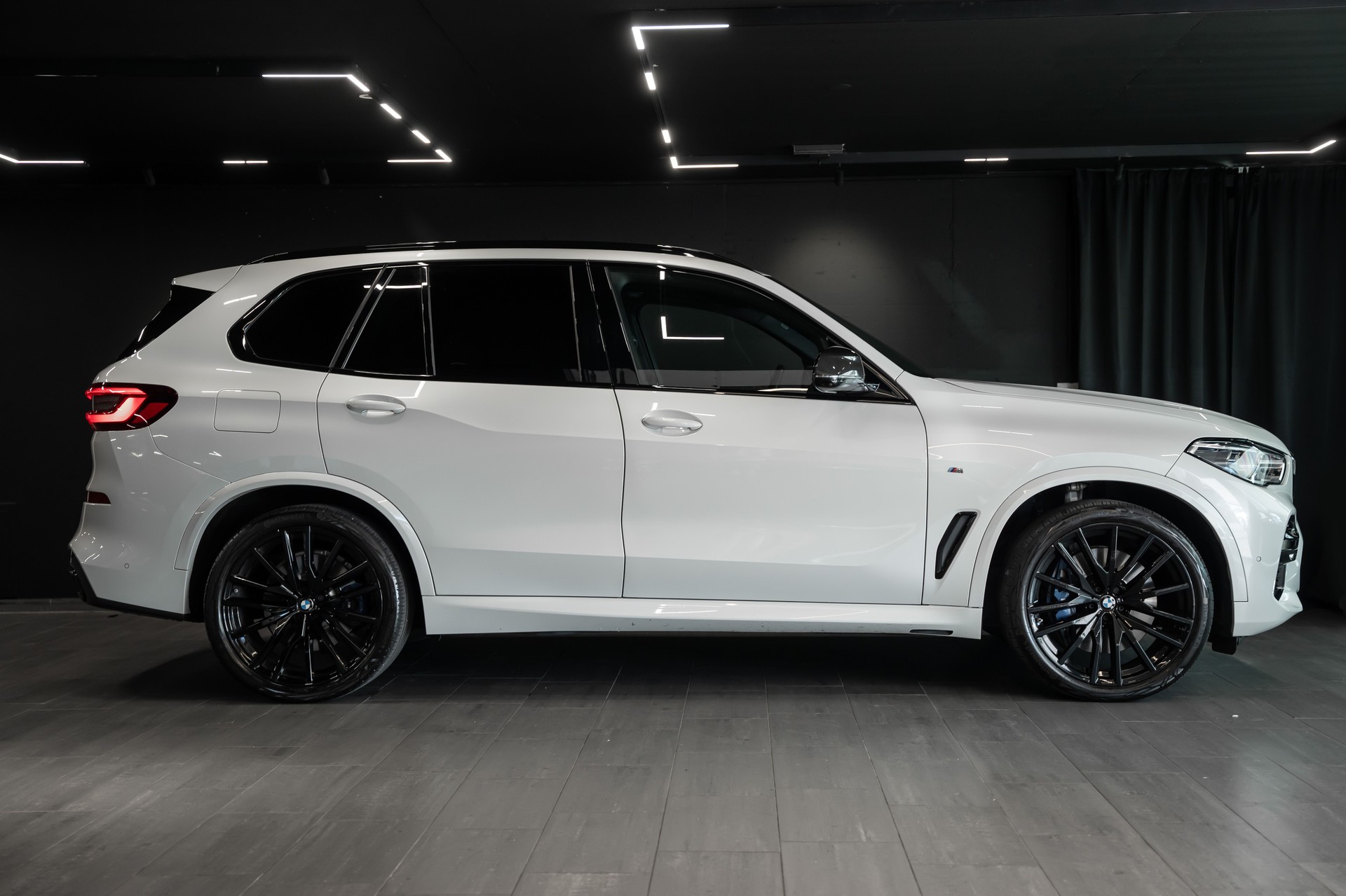 BMW X5 xDrive 40d M Sport / CH Auto / Werksgarantie / Vollausstattung / Schiebedach / Lenkradheizung / Thermoelectric-image-2