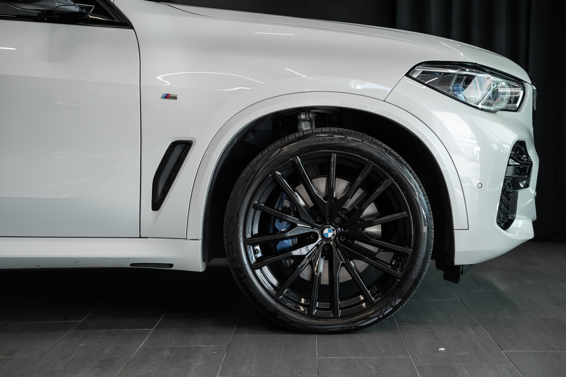 BMW X5 xDrive 40d M Sport / CH Auto / Werksgarantie / Vollausstattung / Schiebedach / Lenkradheizung / Thermoelectric-image-3