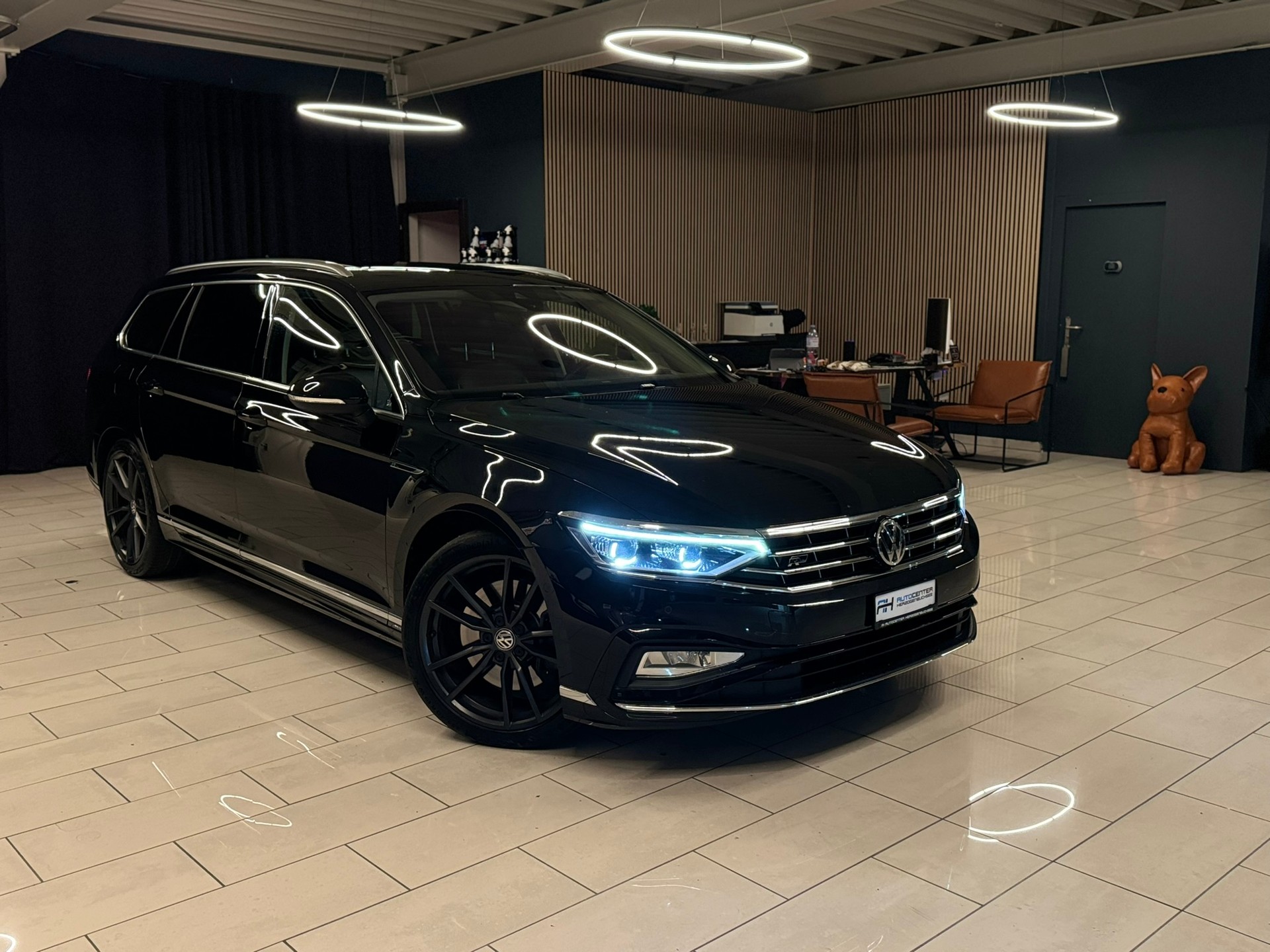 VW Passat Variant 2.0 TSI R-Line Edition 4Motion DSG