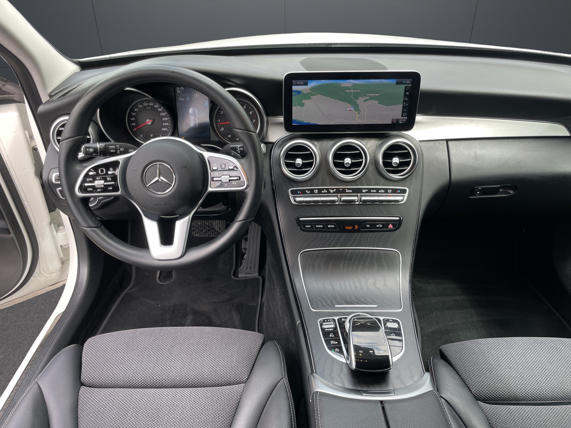 MERCEDES-BENZ C 180 Avantgarde 9G-Tronic-image-9