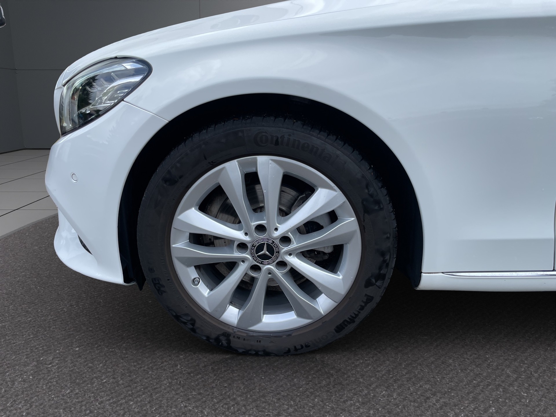 MERCEDES-BENZ C 180 Avantgarde 9G-Tronic-image-15