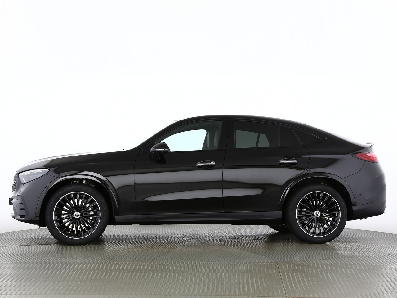 MERCEDES-BENZ GLC Coupé 300 4Matic 9G-Tronic-showroom-element-2