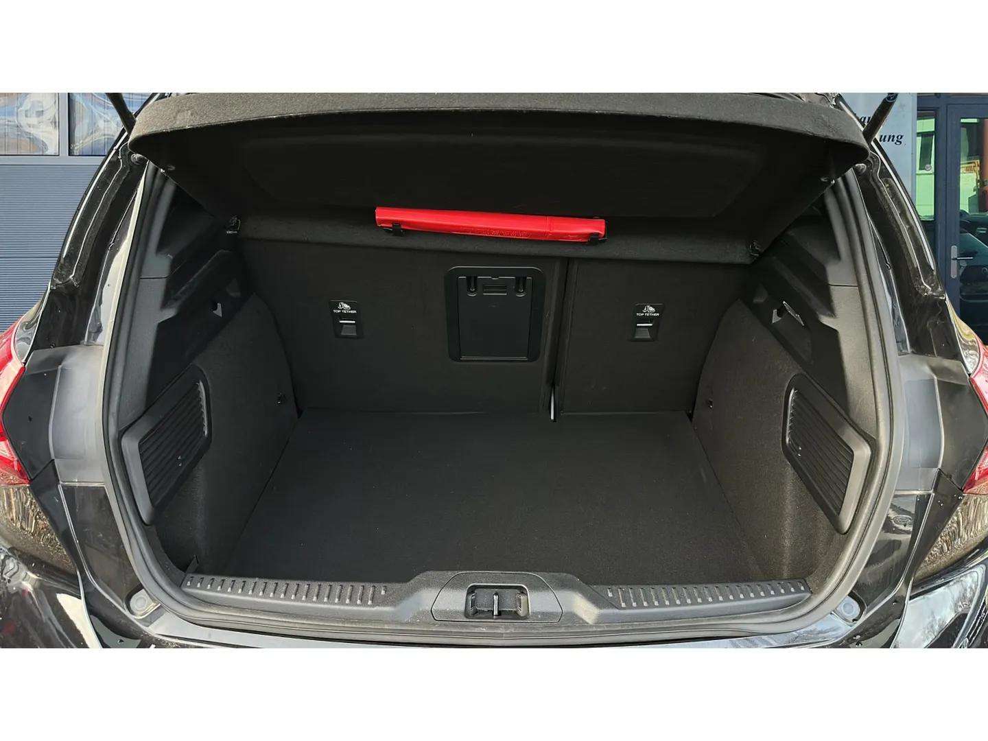 FORD Focus 1.0 MHEV ST-Line X Automat 155PS mit B&O Soundsystem + AHK-image-14