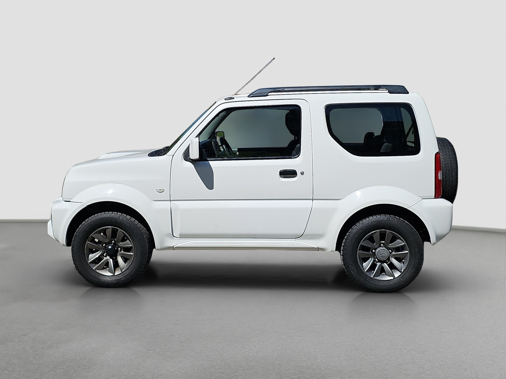 SUZUKI Jimny 1.3 16V Compact Top-showroom-element-1