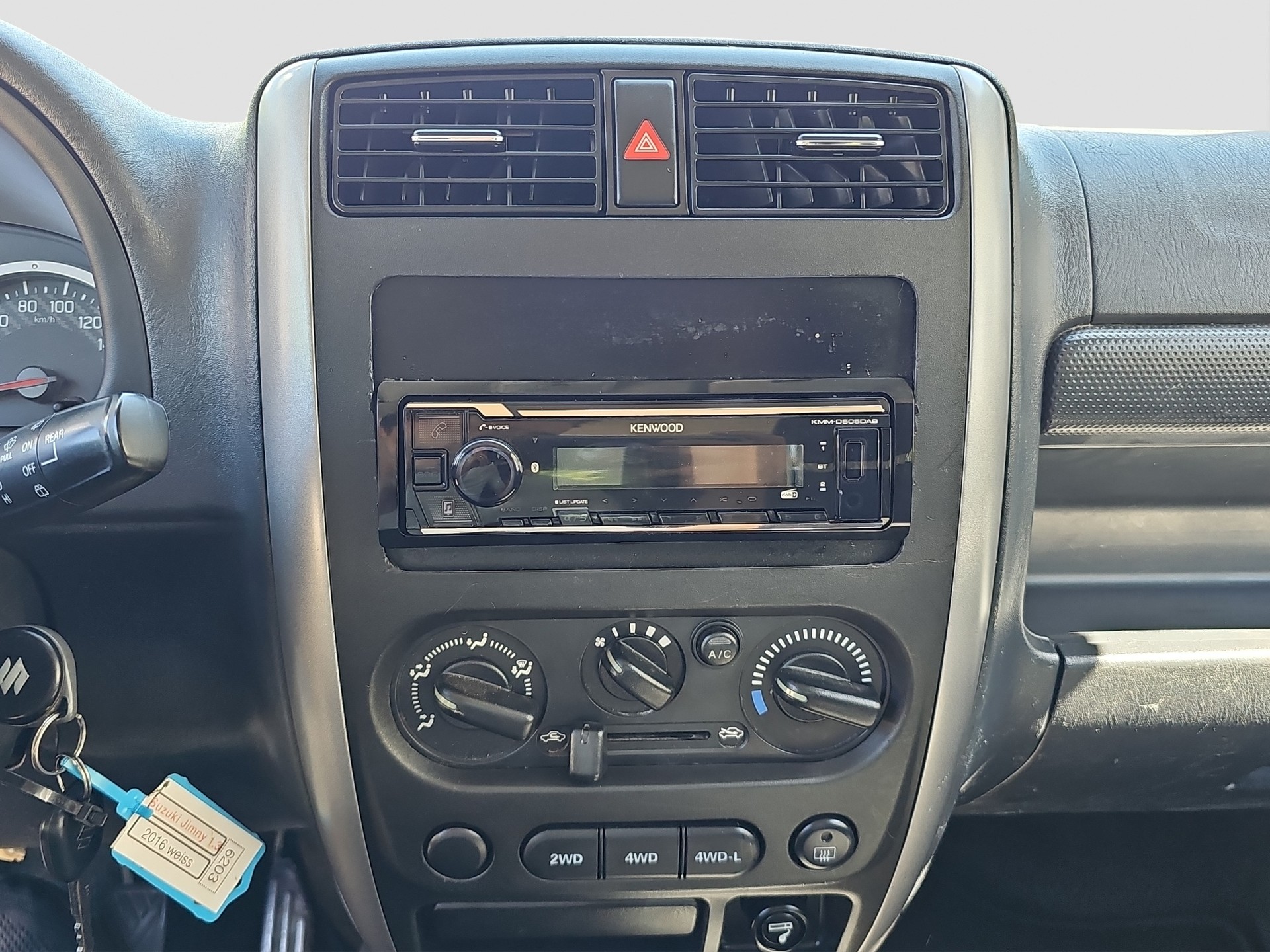 SUZUKI Jimny 1.3 16V Compact Top-image-11