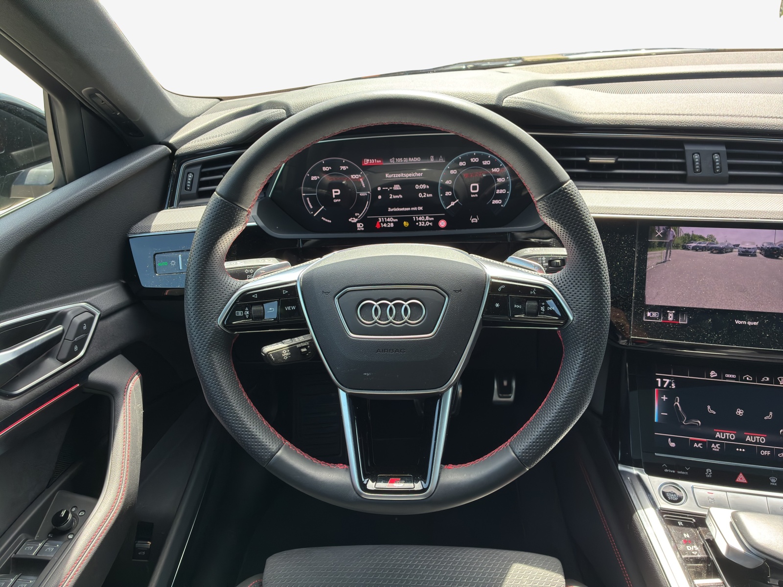 AUDI Q8 55 e-tron Black Edition quattro-image-9