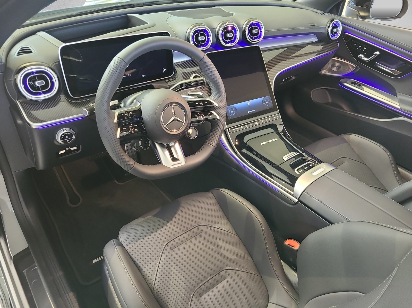 MERCEDES-BENZ CLE AMG 53 Cabrio 4Matic+ 9G-Tronic-image-6