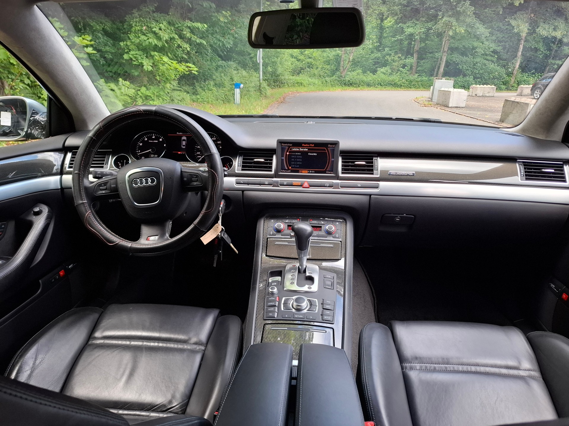 AUDI S8 5.2 V10 quattro tiptronic-image-7