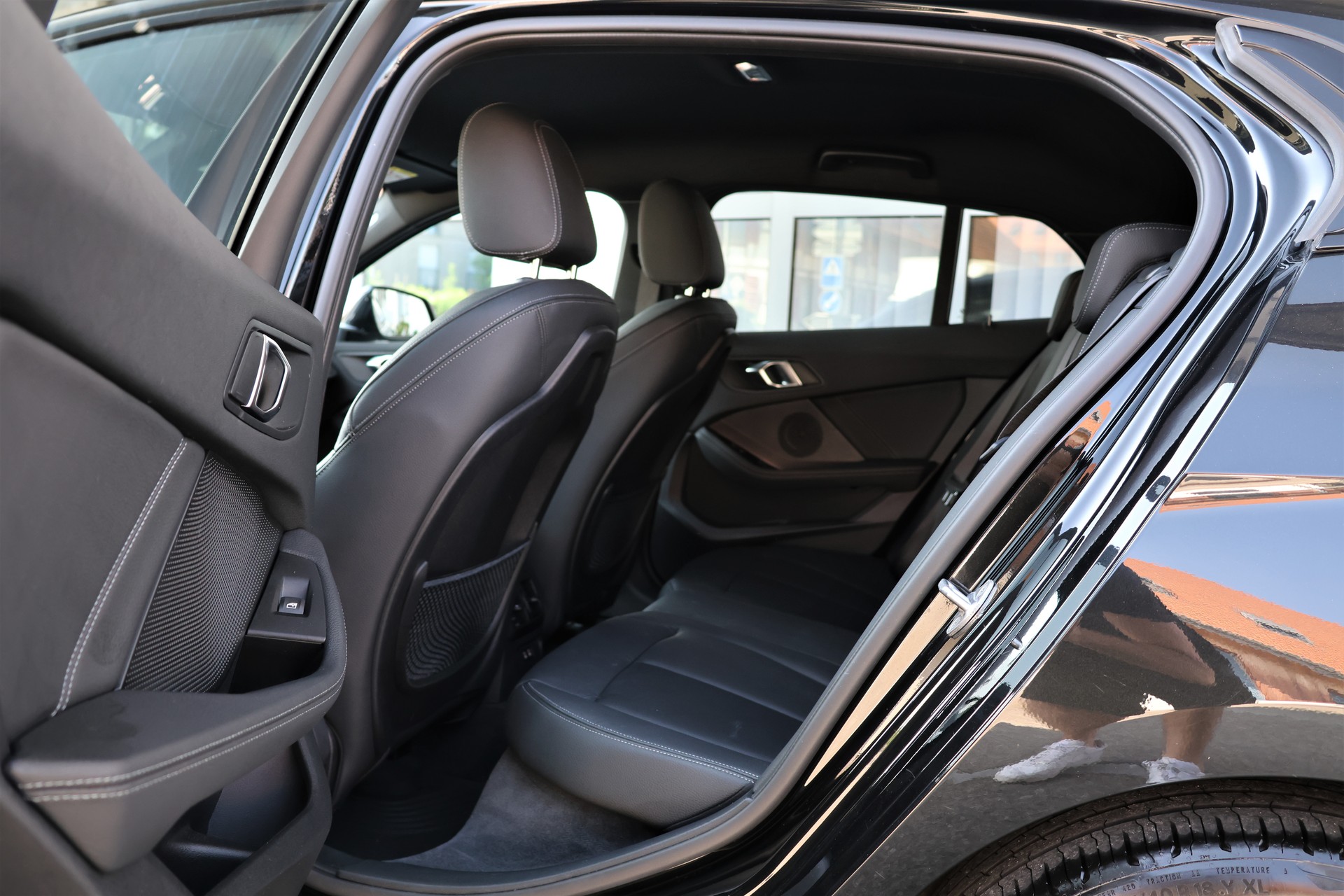 BMW 120d xDrive Steptronic M Sport (CH)-image-11