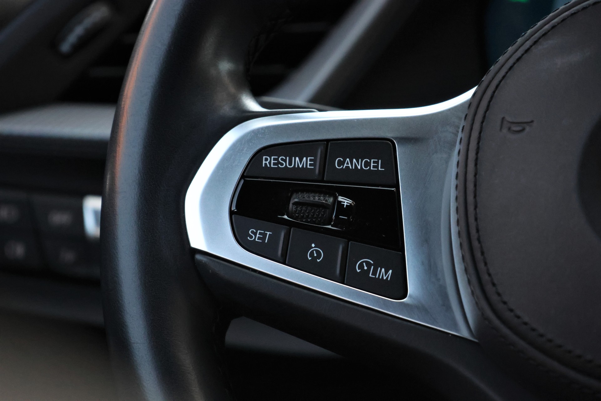 BMW 120d xDrive Steptronic M Sport (CH)-image-15