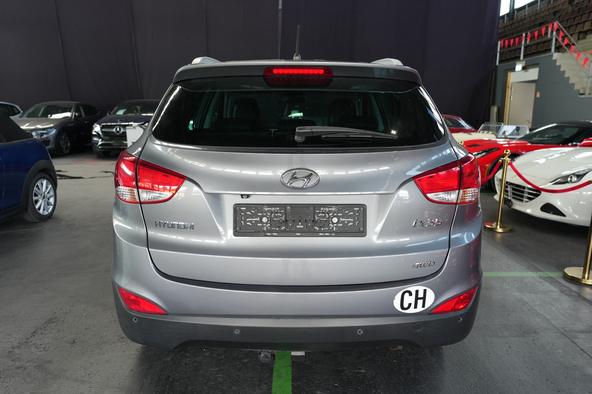 HYUNDAI iX 35 2.0 Style 4WD Automatic-showroom-element-2