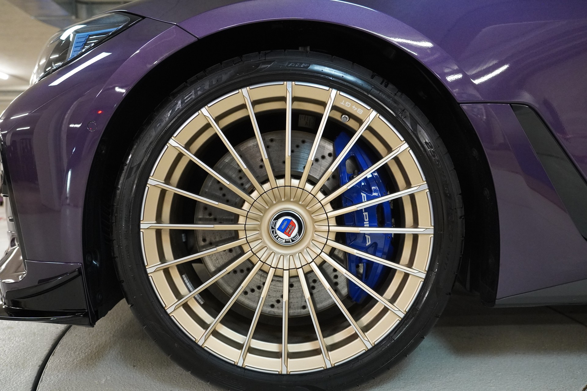 BMW-ALPINA B4 Gran Coupé 3.0 xDrive GT S-Tronic-image-9