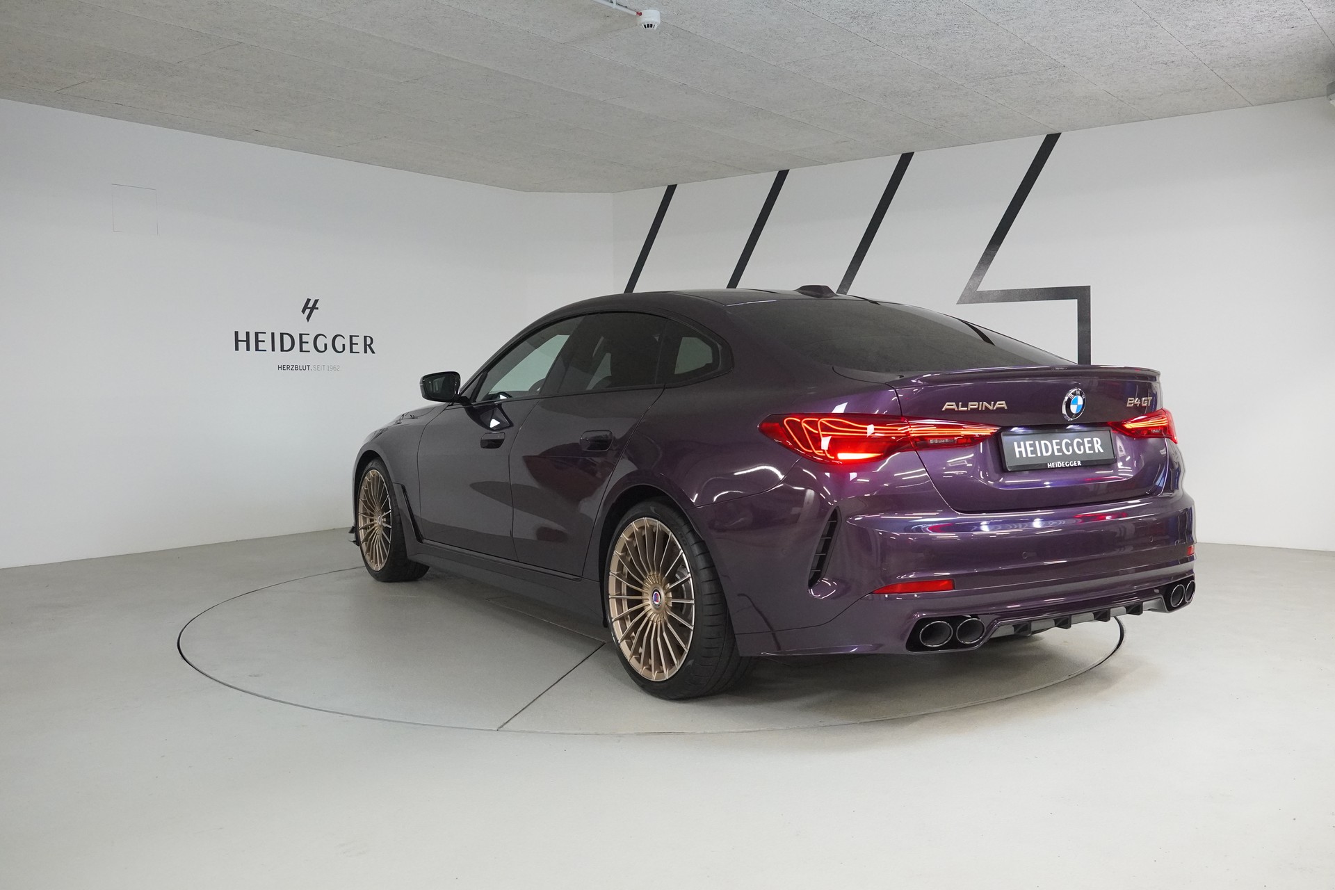BMW-ALPINA B4 Gran Coupé 3.0 xDrive GT S-Tronic-image-4