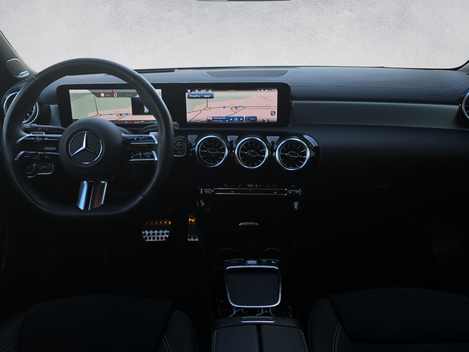 MERCEDES-BENZ CLA Shooting Brake 250 4Matic 8G-DCT-image-8