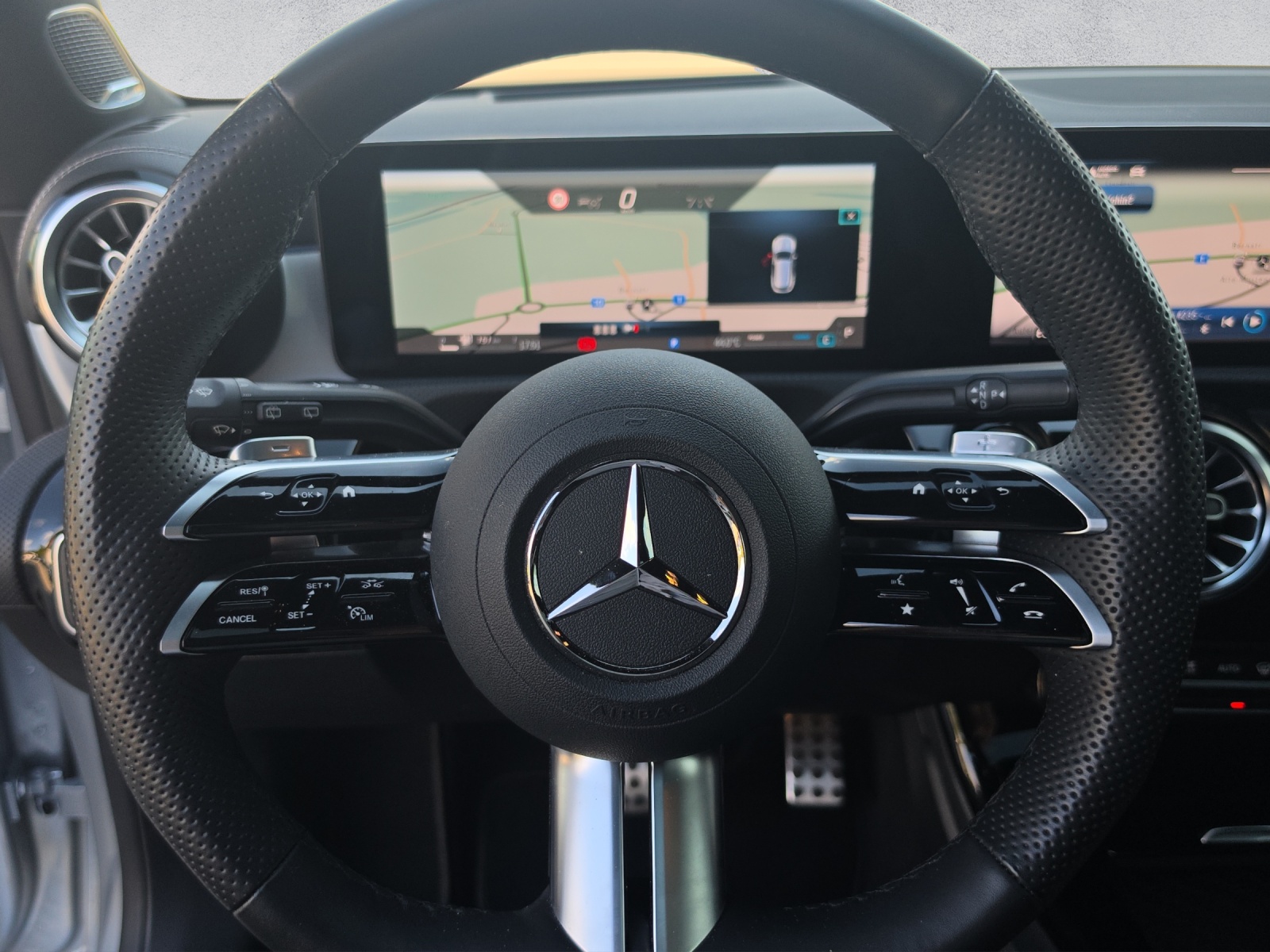 MERCEDES-BENZ CLA Shooting Brake 250 4Matic 8G-DCT-image-11