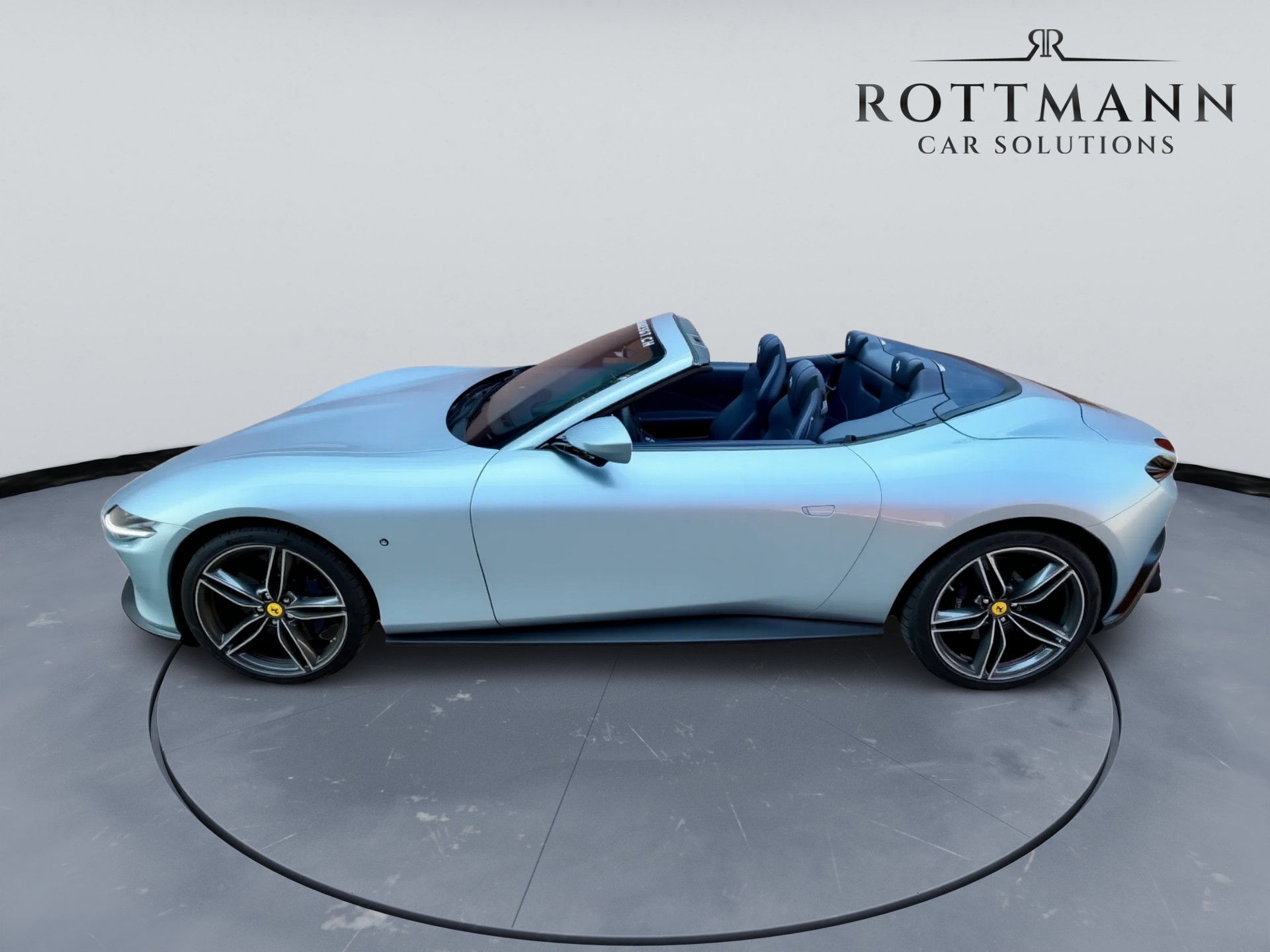 FERRARI Roma Spider 3.9 V8 T Atelier Grigio Alloy-showroom-element-1