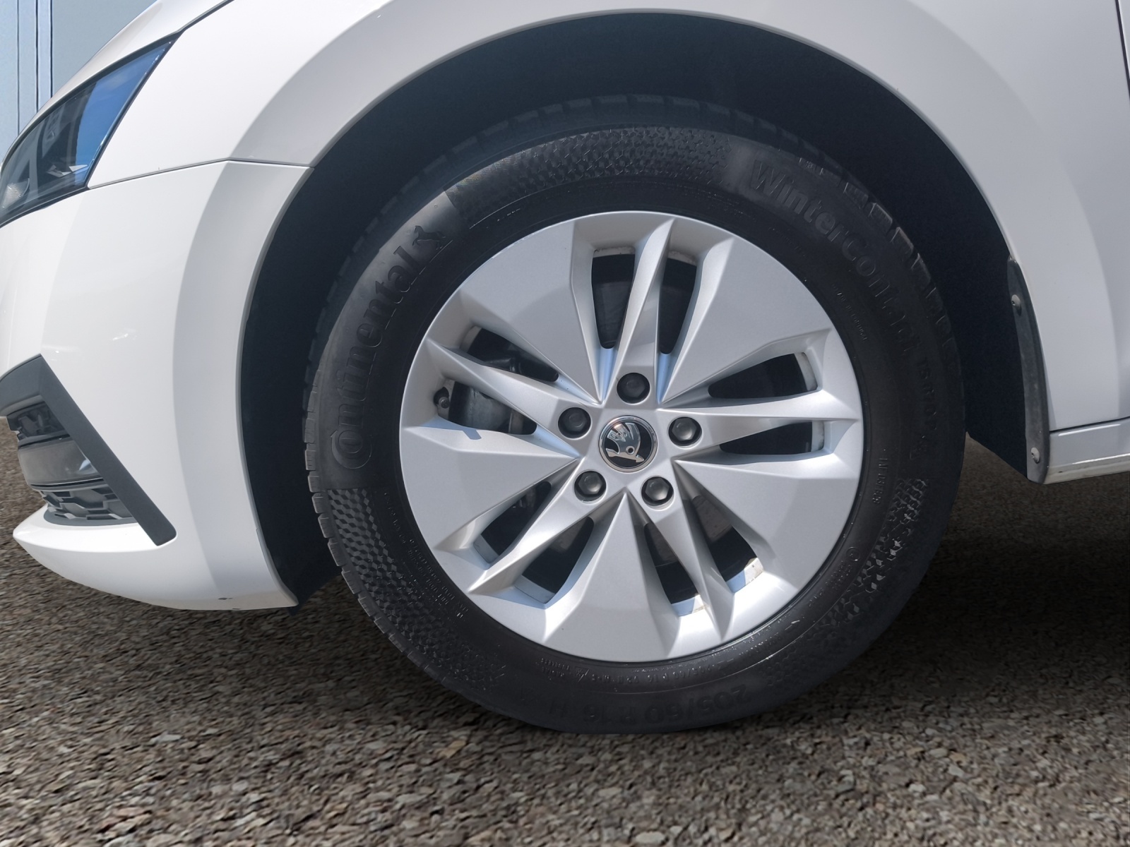 SKODA Octavia Combi 2.0 TDI DSG Ambition 4x4-image-15