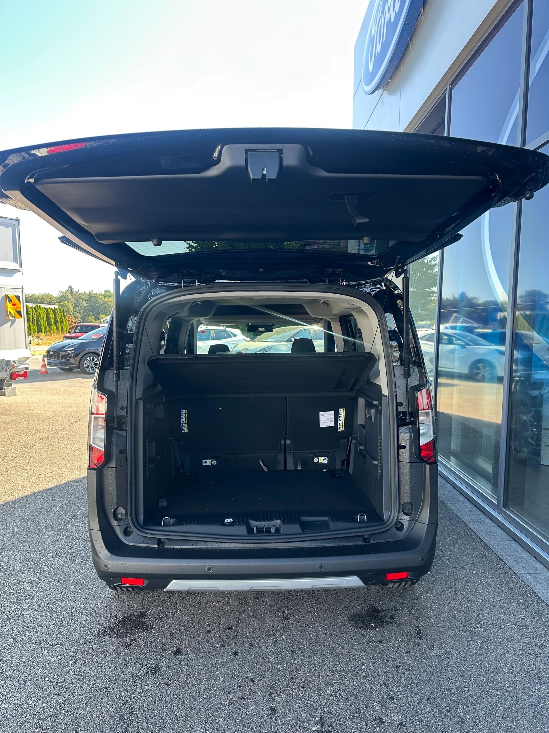 FORD TOURNEO COURIERier 1.0 EcoBoost A Active/125CV/Aut.-image-5