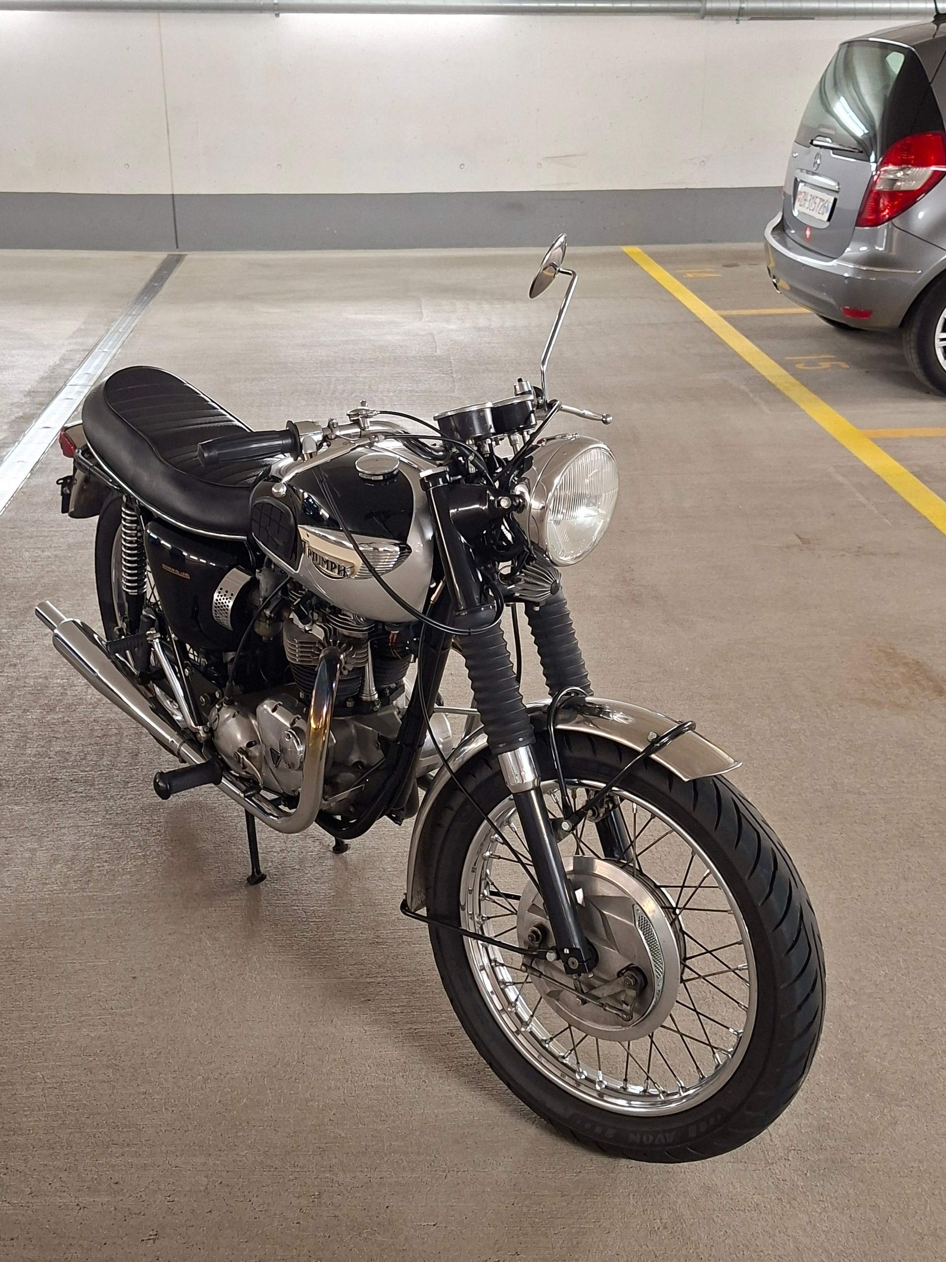 TRIUMPH T102 R-image-5