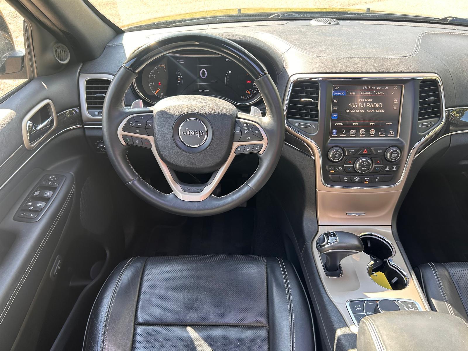 JEEP Grand Cherokee 3.0 CRD Summit Automatic-image-18
