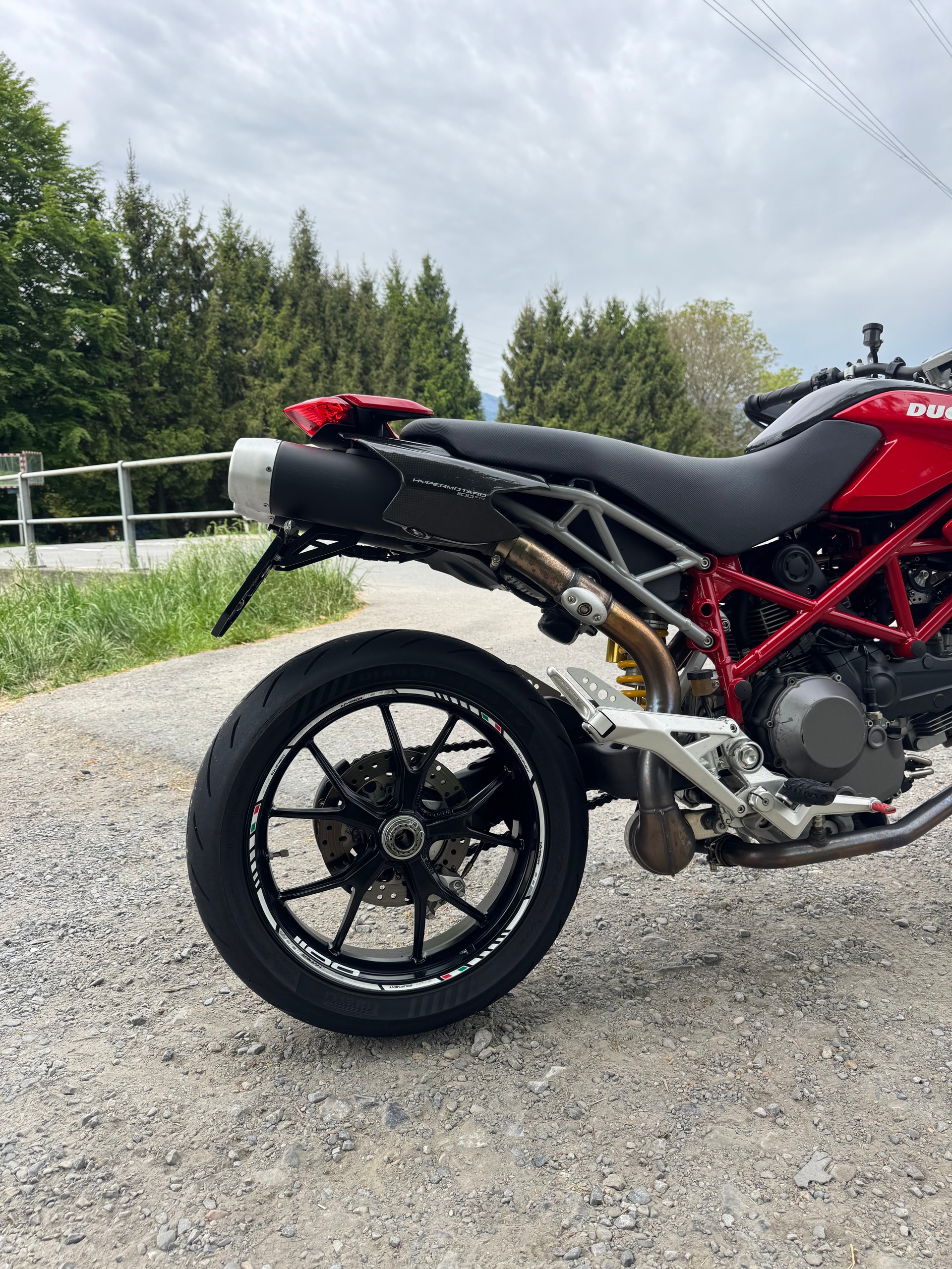 DUCATI 1100-image-7