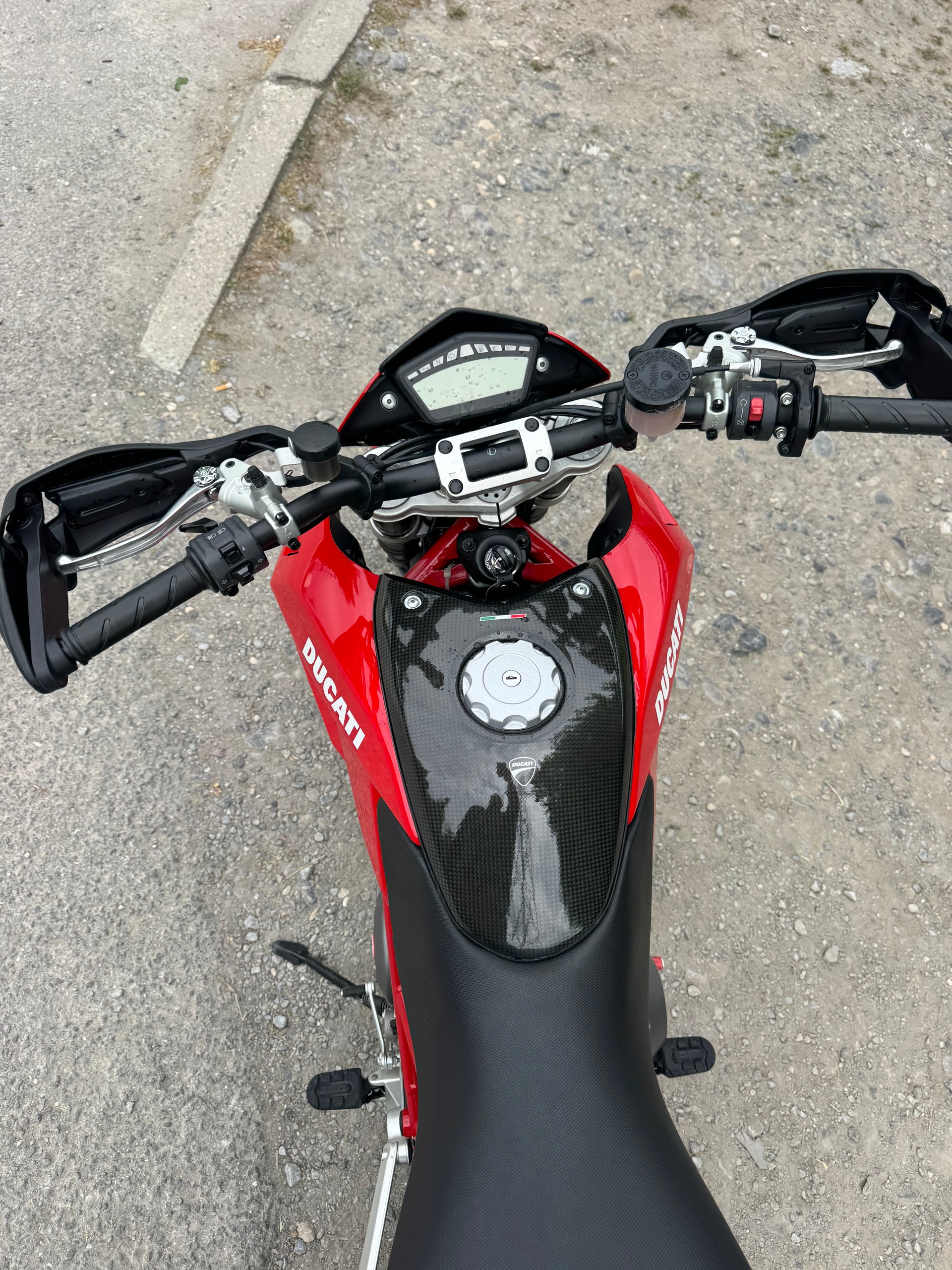 DUCATI 1100-image-3