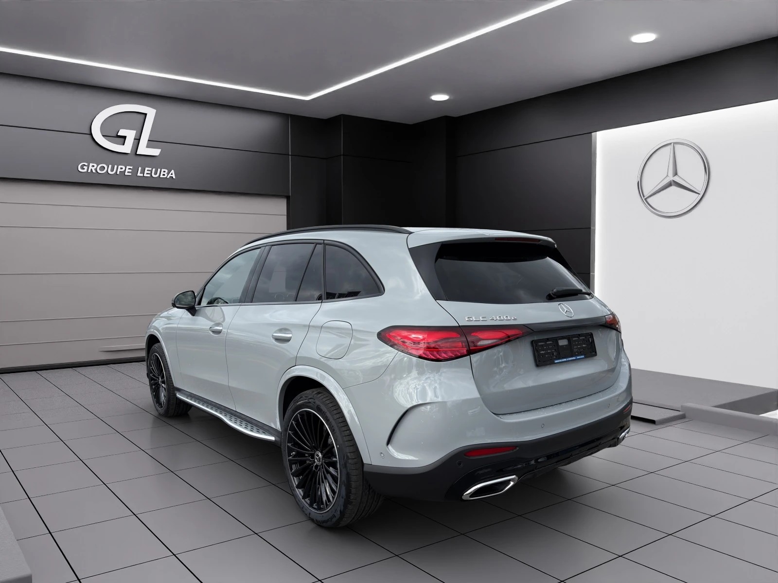 MERCEDES-BENZ GLC 400 e 4Matic EQ Star 9G-Tronic-showroom-element-2