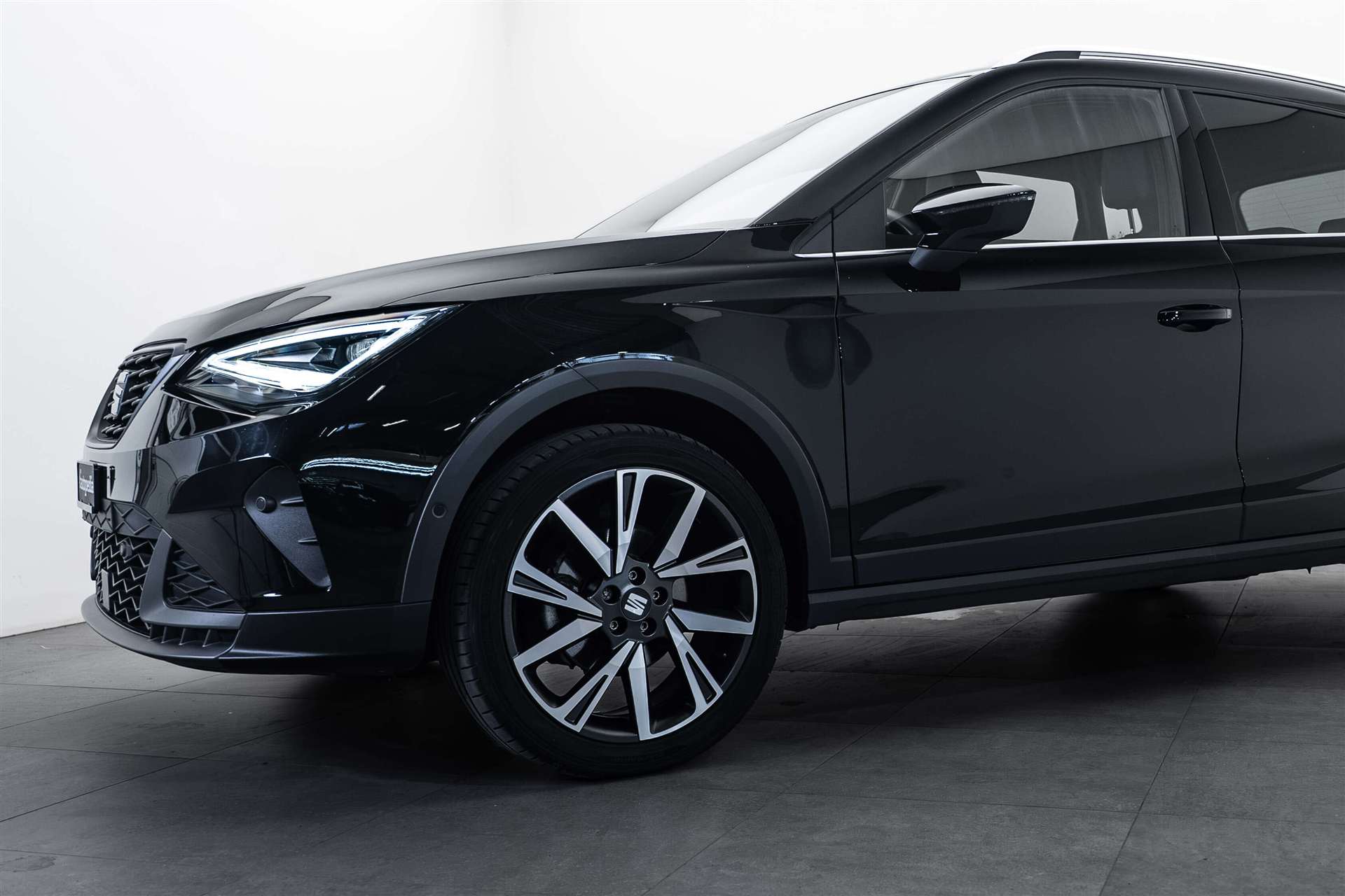 SEAT SEAT Arona 1.5 Eco TSI FR DSG-showroom-element-1