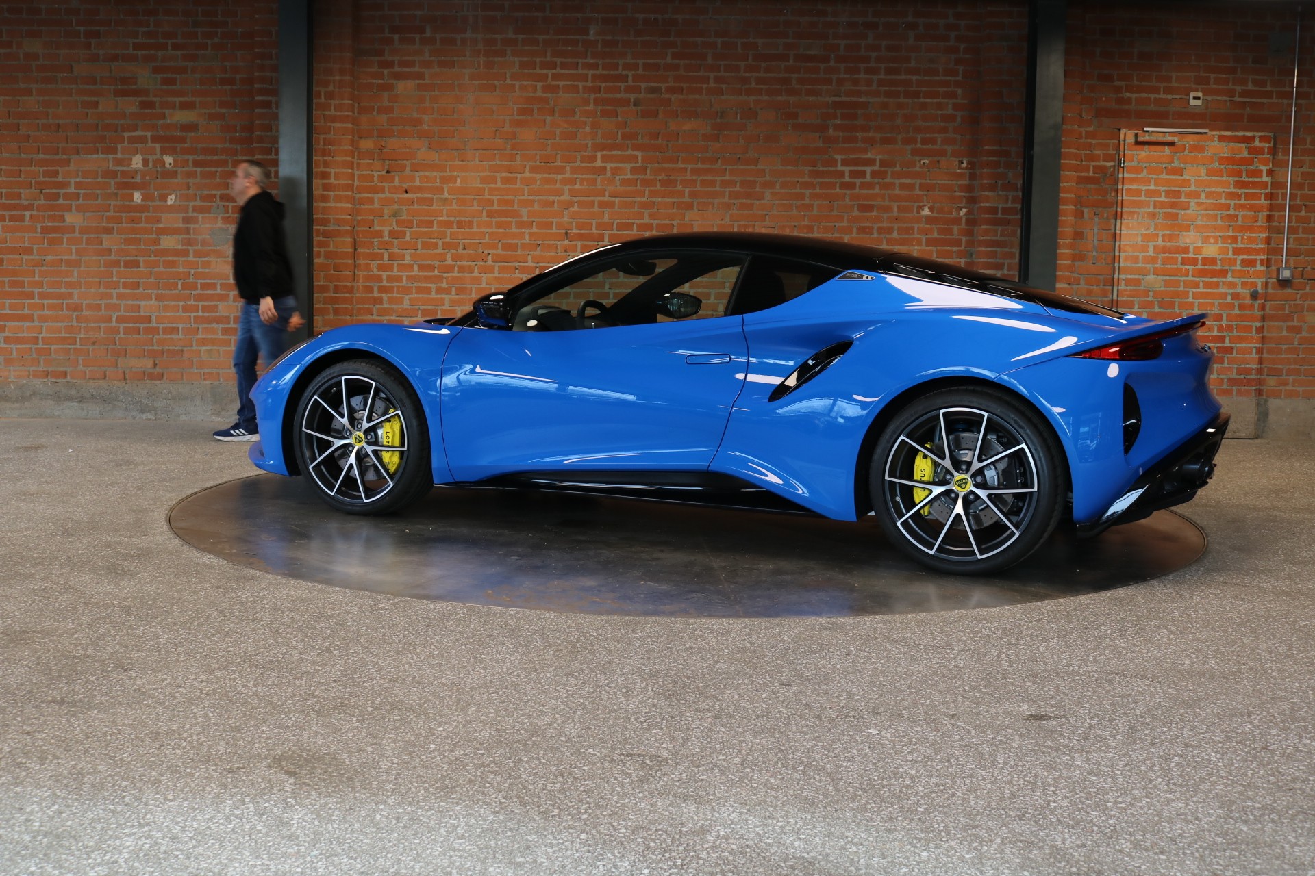 LOTUS Emira 3.5 V6 First Edition-image-2