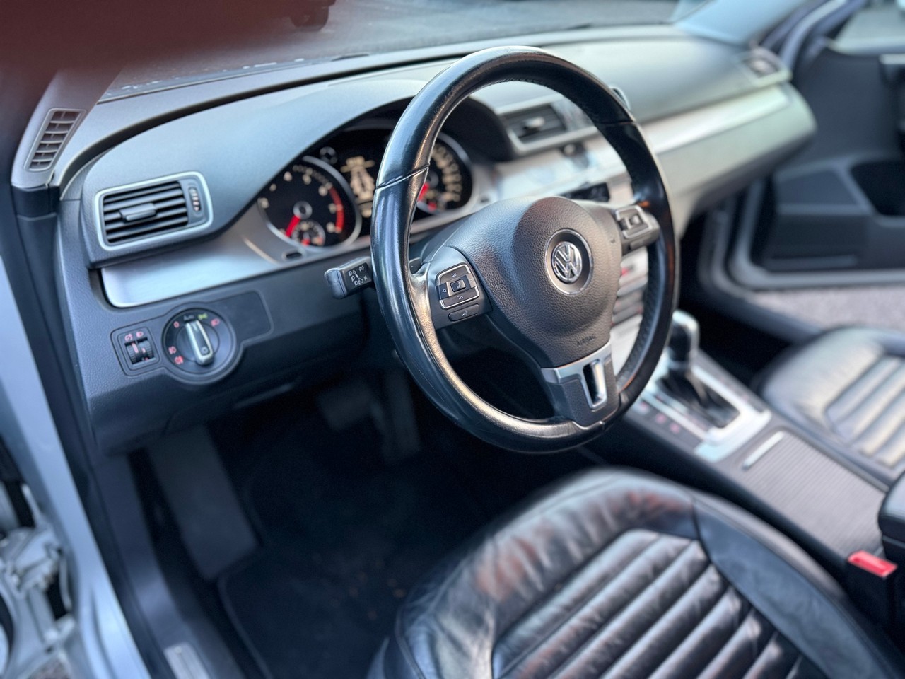 VW Passat 1.8 TSI Comfortline DSG-image-7