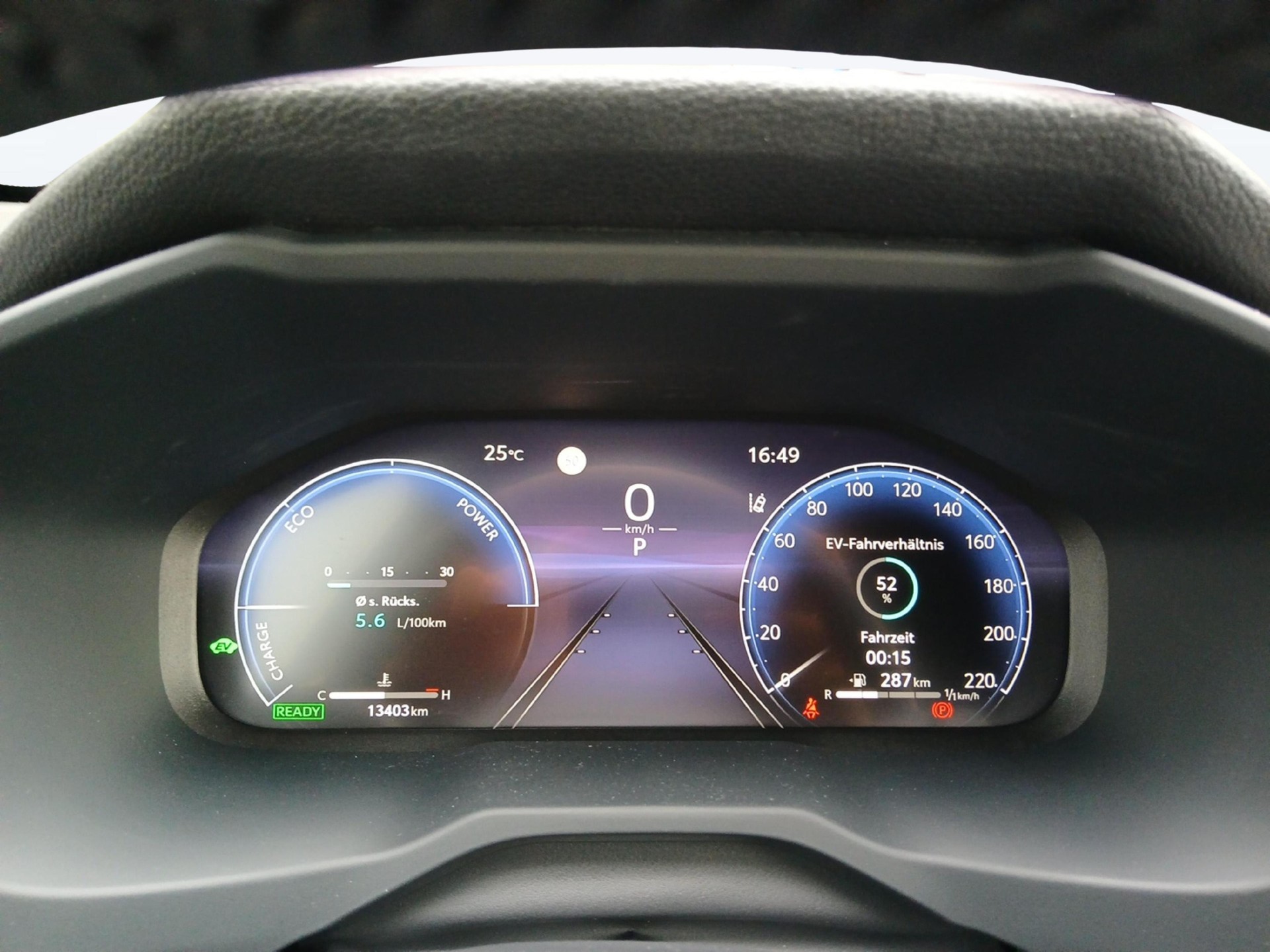 TOYOTA RAV4 2.5 HEV Style-image-14