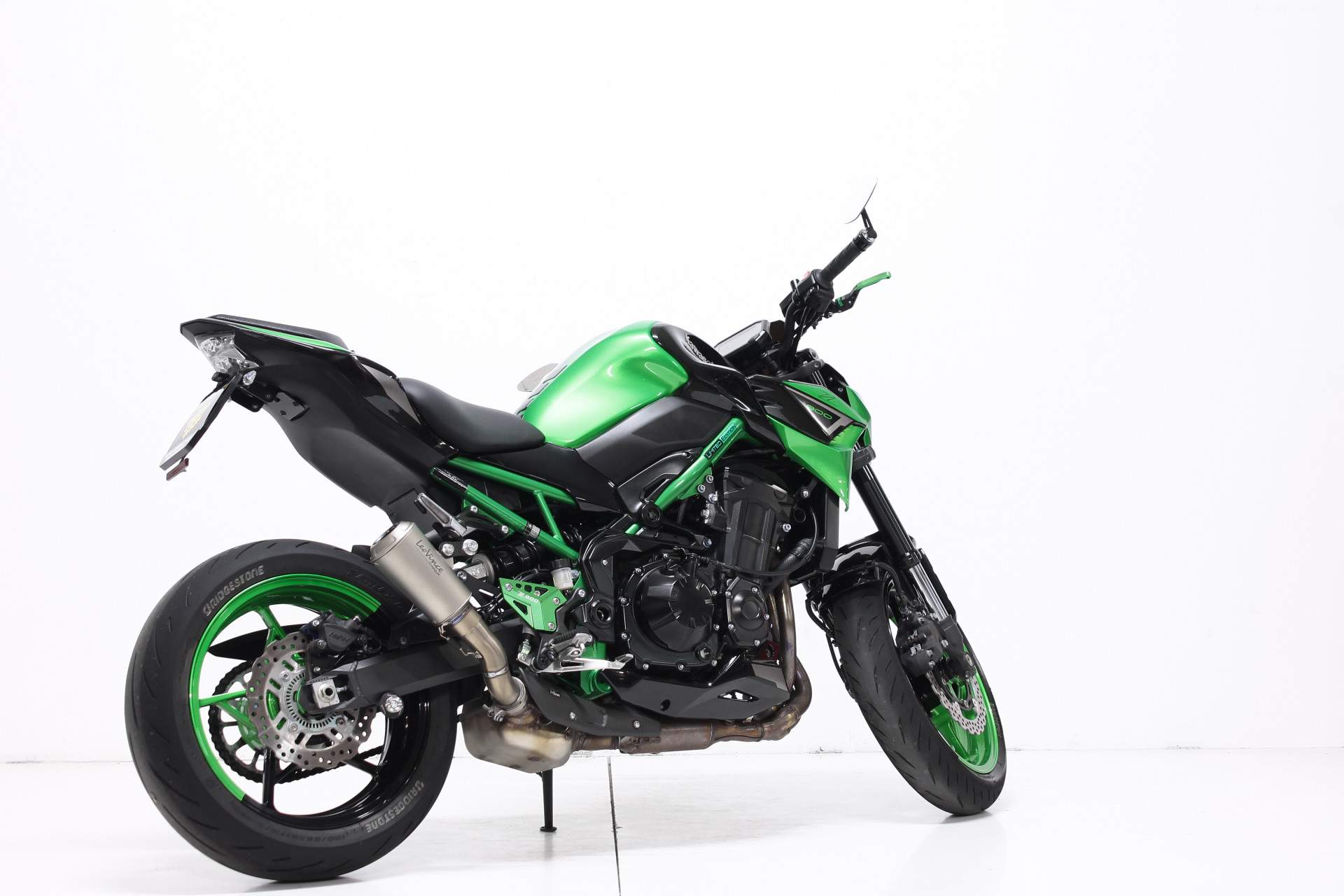 KAWASAKI Z 900-showroom-element-2