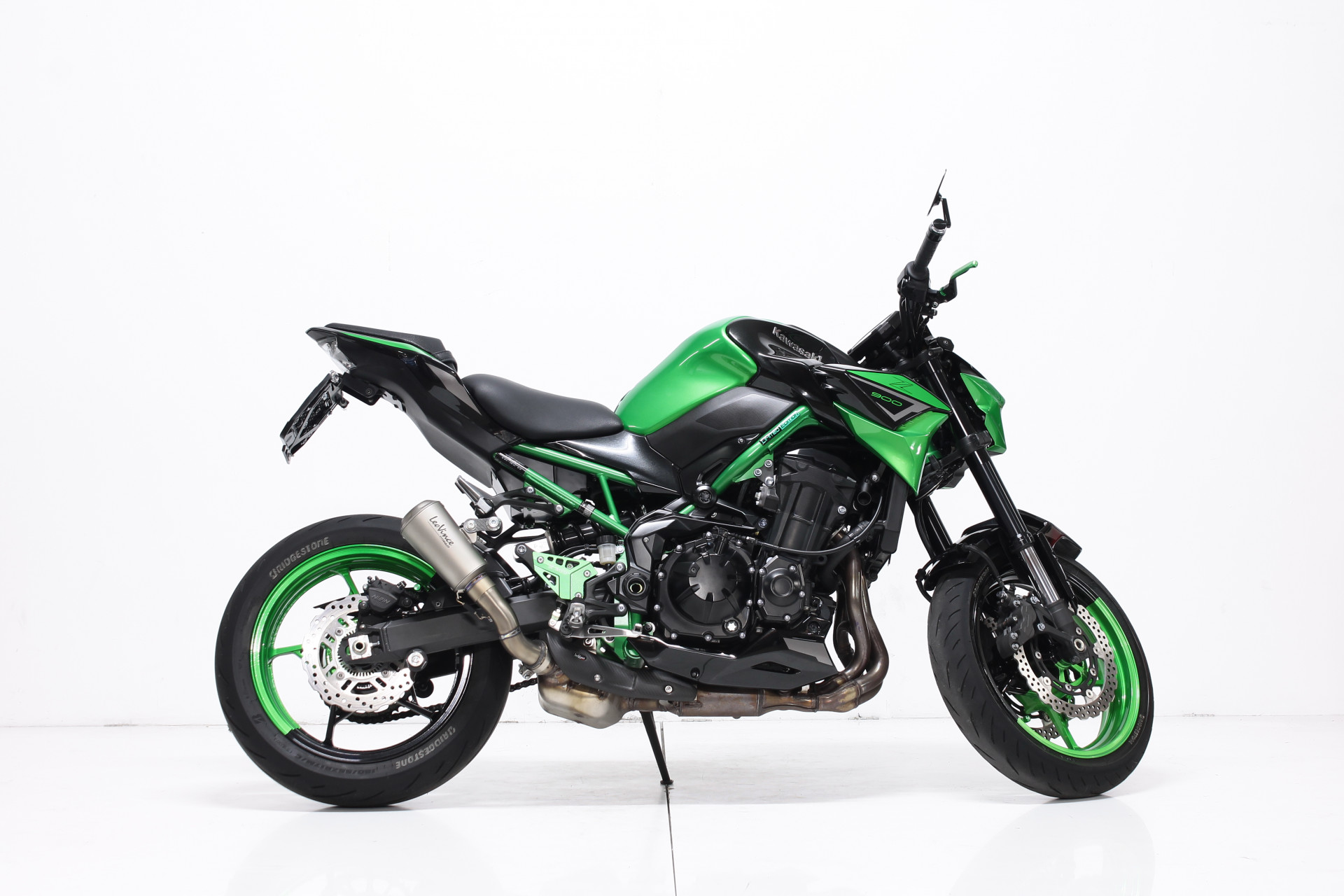 KAWASAKI Z 900-showroom-element-1