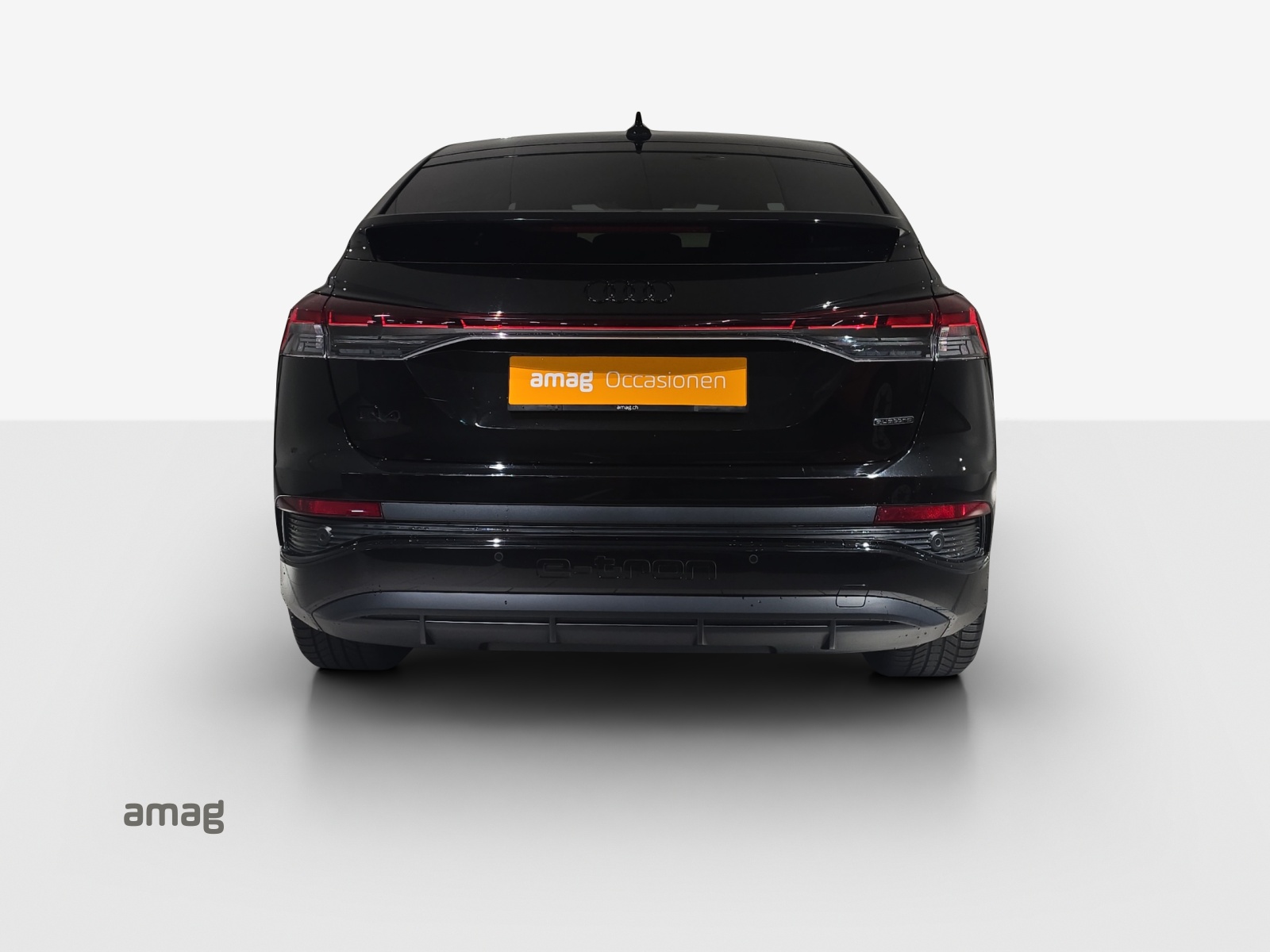 AUDI Q4 Sportback e-tron 50 quattro-image-4