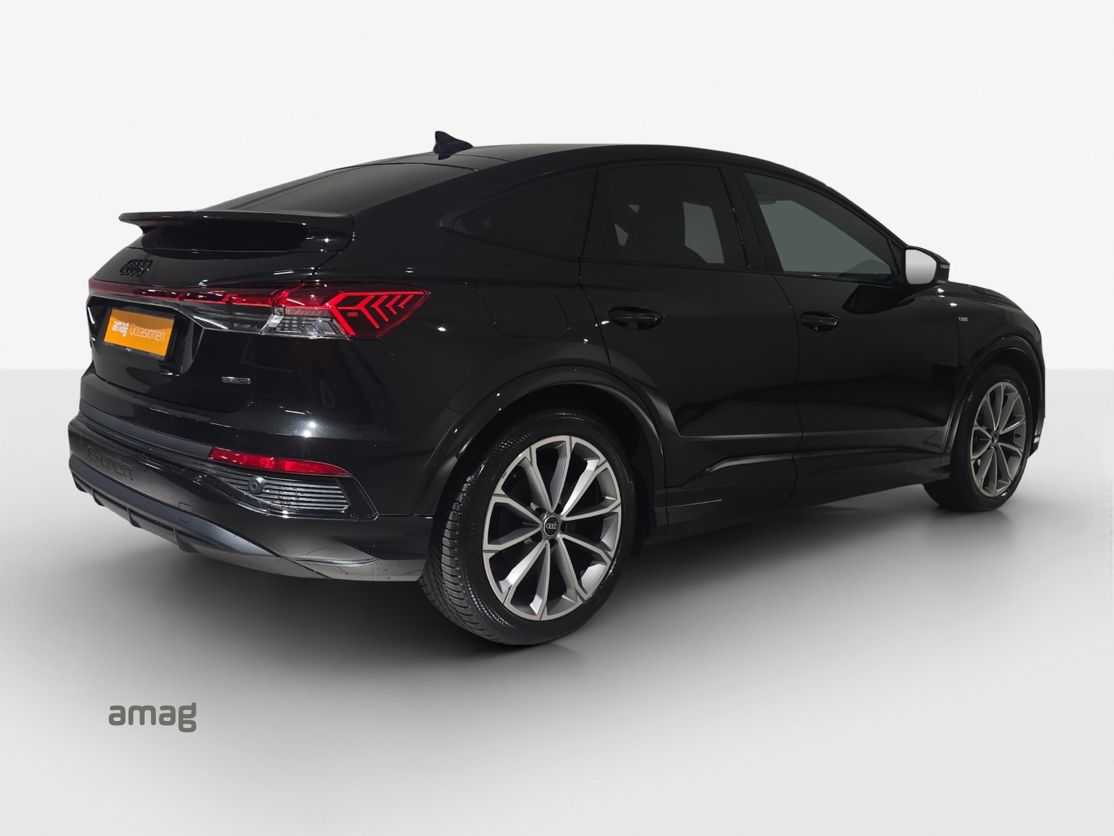 AUDI Q4 Sportback e-tron 50 quattro-image-5