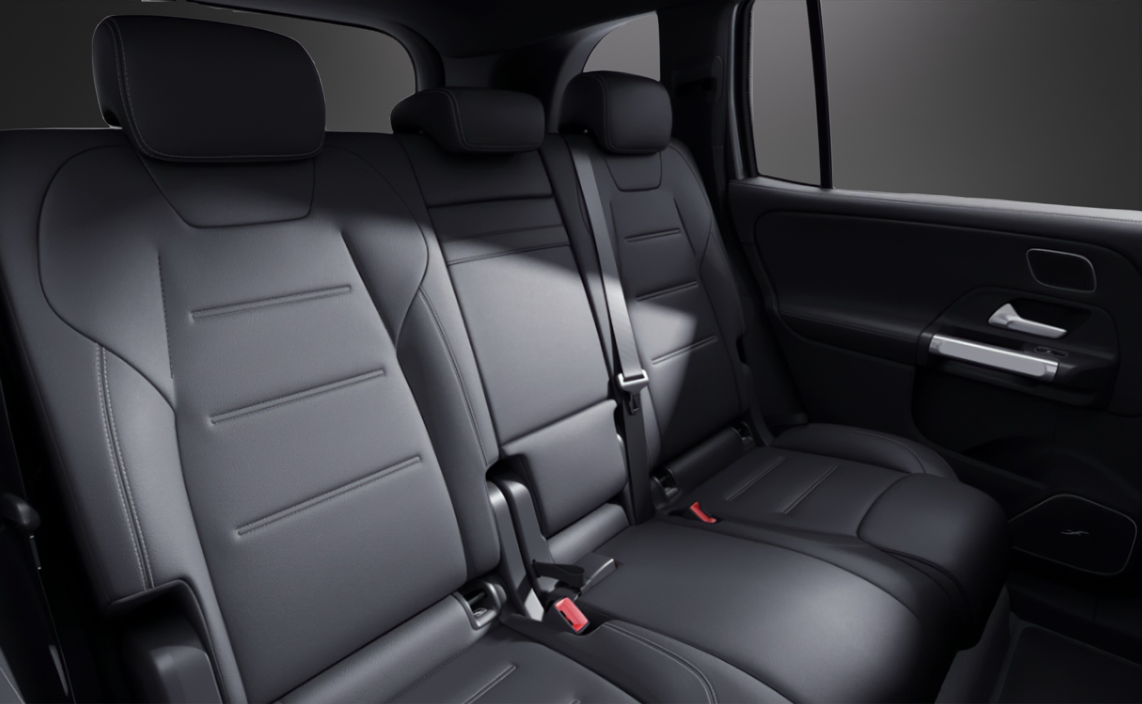 MERCEDES-BENZ EQB 350 4Matic Swiss Star AMG Line-image-7